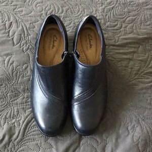 Clarks women’s Navy Blue Shoes
